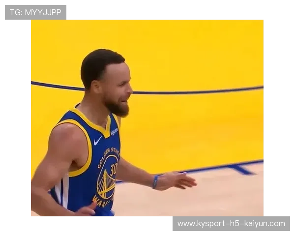 库里持球威慑拉满，对手包夹代价更高